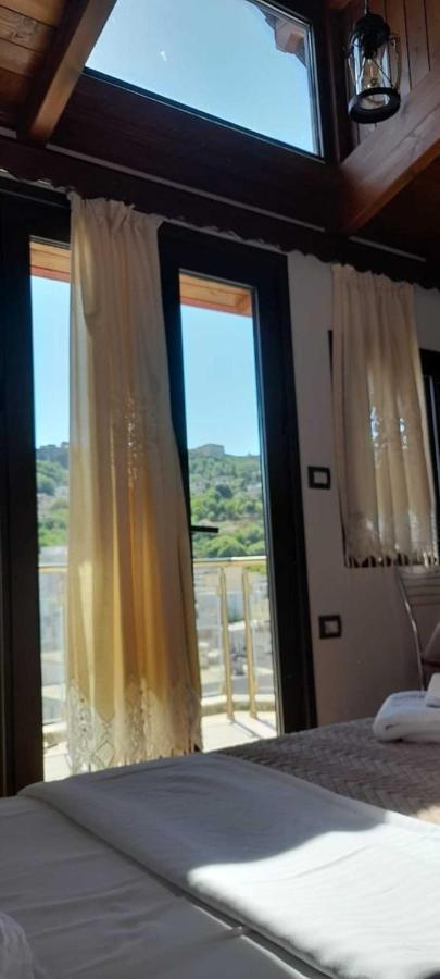 Hotel The First Αργυρόκαστρο Εξωτερικό φωτογραφία