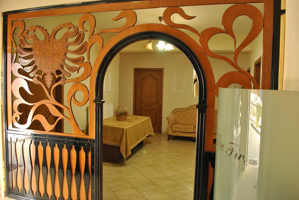 Hotel The First Αργυρόκαστρο Εξωτερικό φωτογραφία