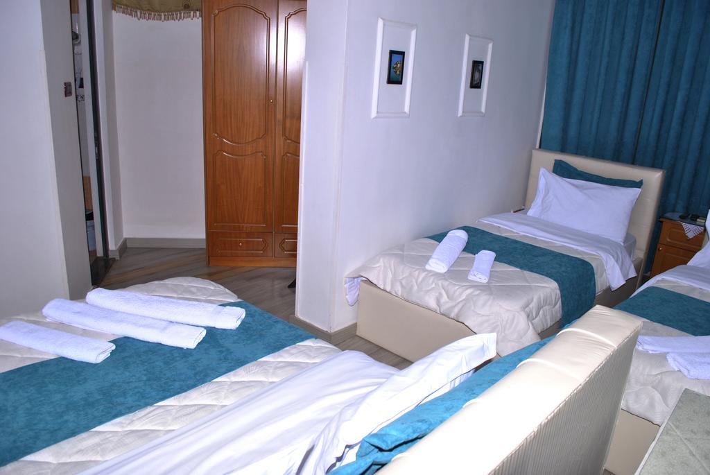 Hotel The First Αργυρόκαστρο Εξωτερικό φωτογραφία