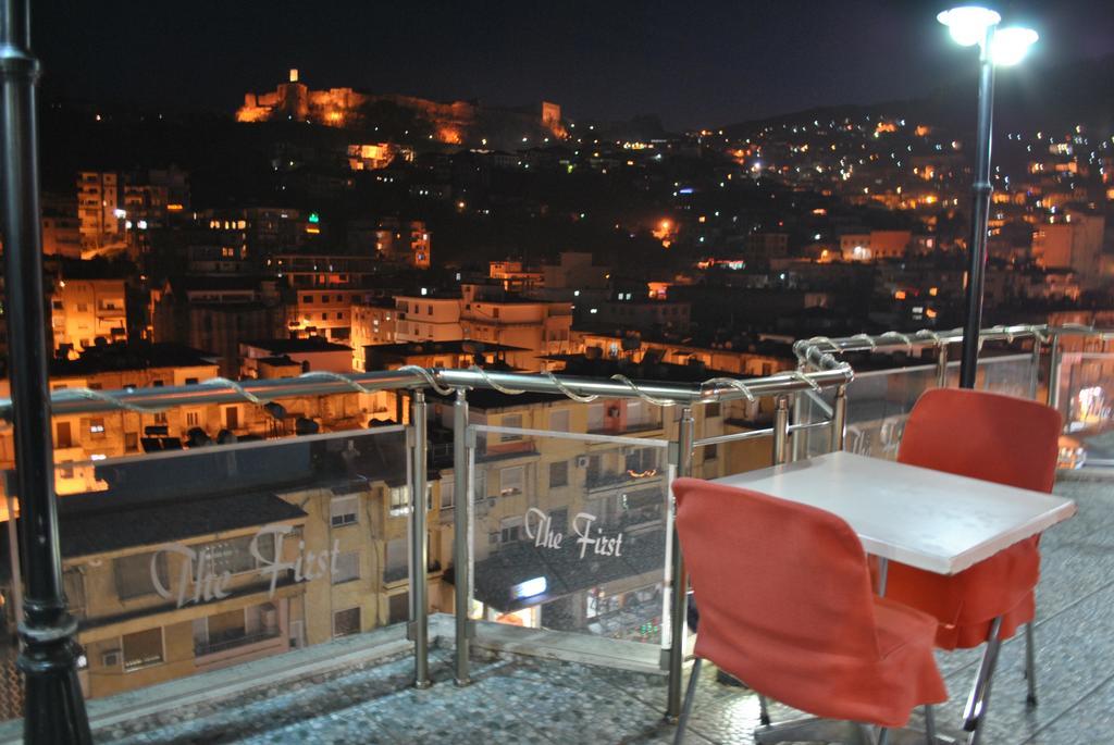Hotel The First Αργυρόκαστρο Εξωτερικό φωτογραφία