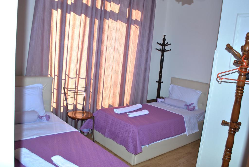 Hotel The First Αργυρόκαστρο Εξωτερικό φωτογραφία