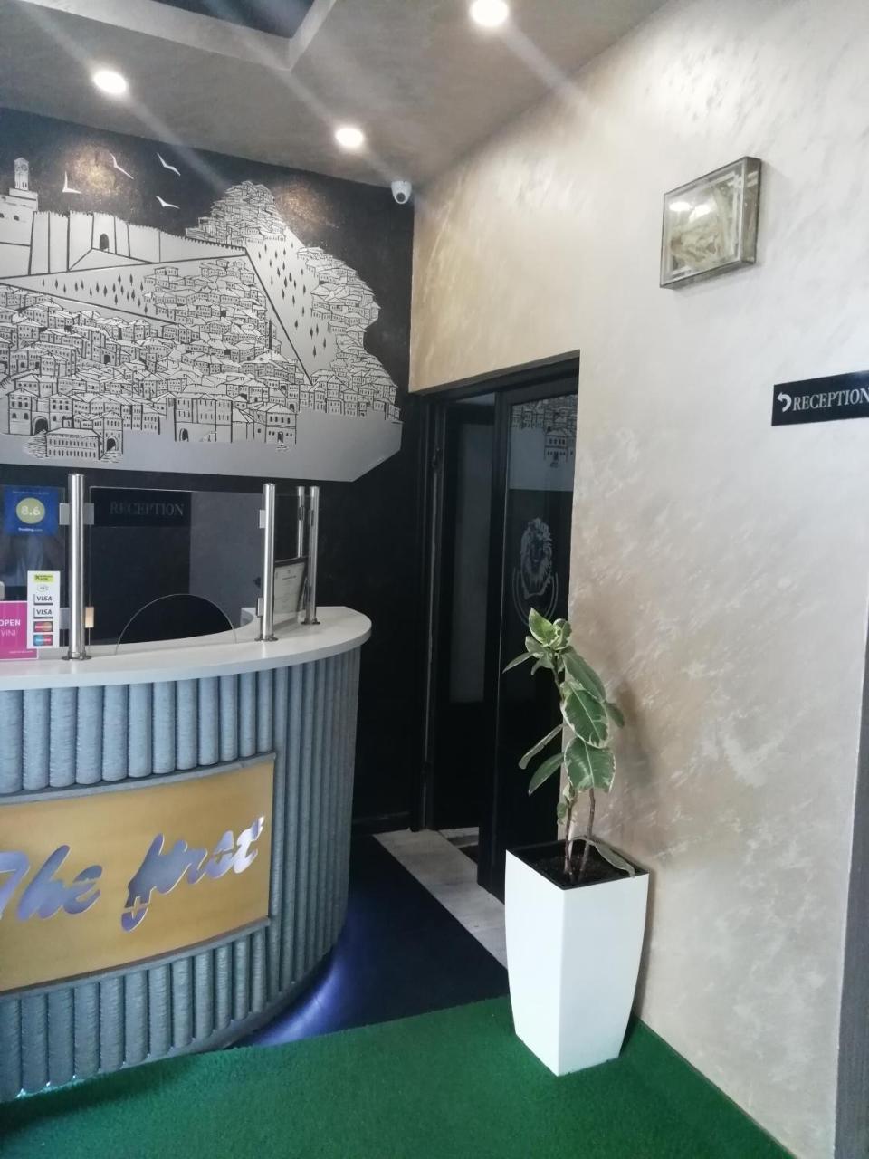 Hotel The First Αργυρόκαστρο Εξωτερικό φωτογραφία