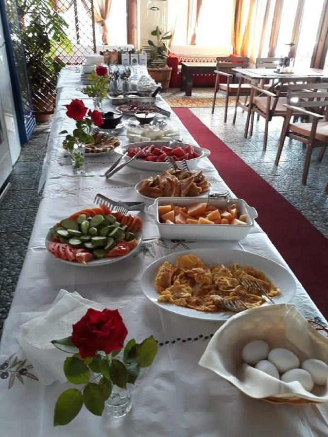 Hotel The First Αργυρόκαστρο Εξωτερικό φωτογραφία